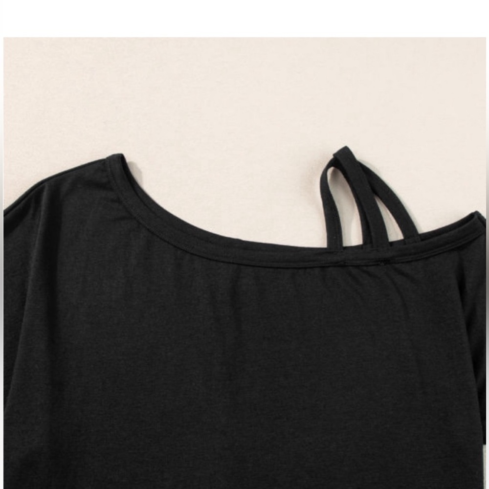 Off Shoulder Loose Fit Dress - Picture 4 of 6